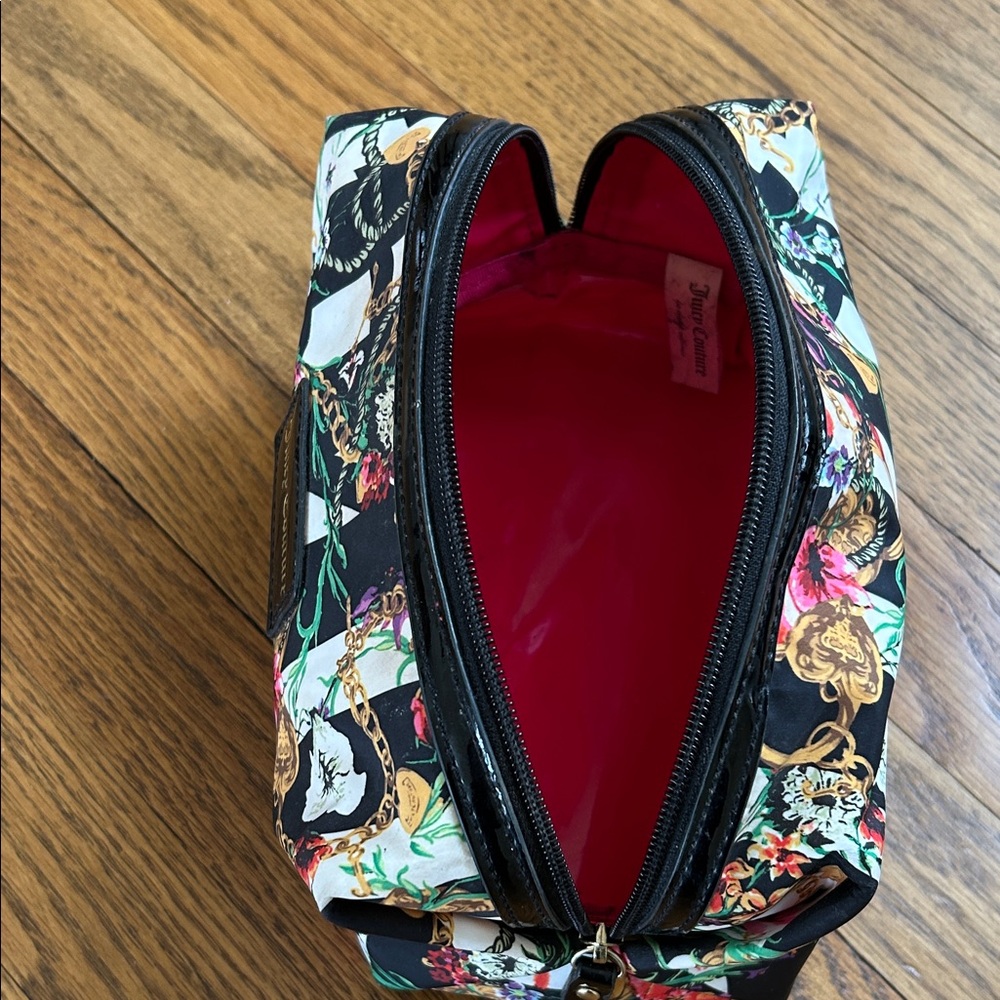 Juicy Couture Black and Pink Floral Cosmetic Bag - Picture 4 of 4